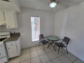 Photo #5: 2708045 Listing 