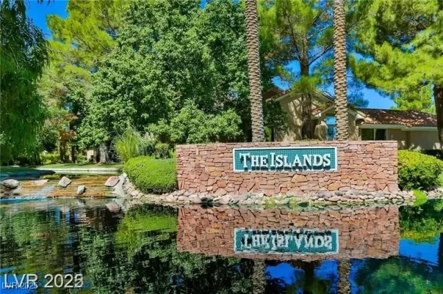 MLS: 2708068 Condo For Sale