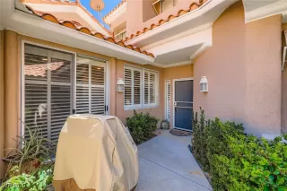 Photo #4: 2708068 Listing 