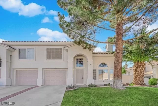 MLS: 2708069 Condo For Sale