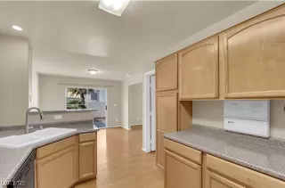 Photo #6: 2708069 Listing 