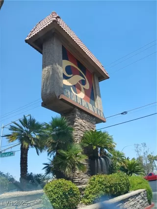 Photo #3: 2708083 Listing 