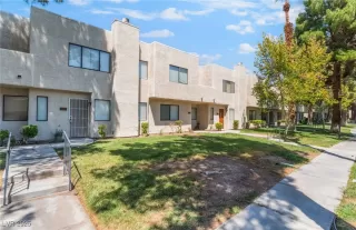 Photo #2: 2708085 Listing 