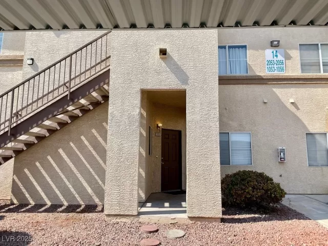 MLS: 2708102 Condo For Sale