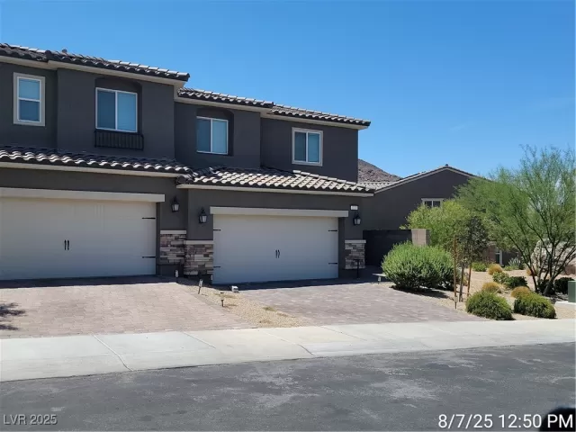 MLS: 2708108 Condo For Sale