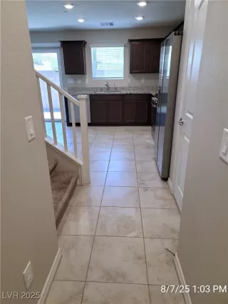 Photo #3: 2708108 Listing 