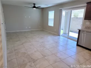 Photo #4: 2708108 Listing 