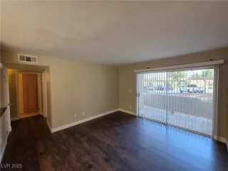 Photo #1: 2708113 Listing