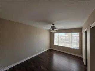 Photo #6: 2708113 Listing