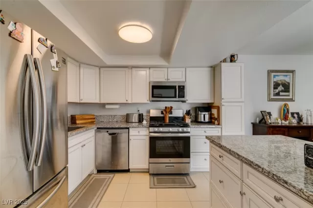 MLS: 2708130 Condo For Sale