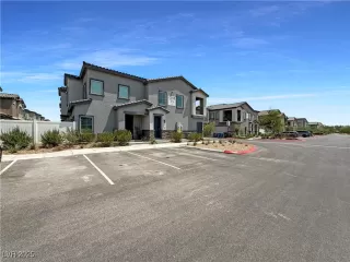 Photo #1: 2708138 Listing 