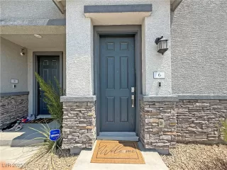 Photo #3: 2708138 Listing 