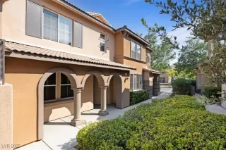 Photo #5: 2708148 Listing 