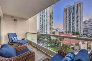 Photo #3: 2708150 Listing