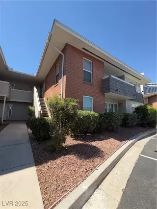 Photo #3: 2708151 Listing 