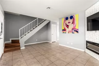 Photo #3: 2708187 Listing 