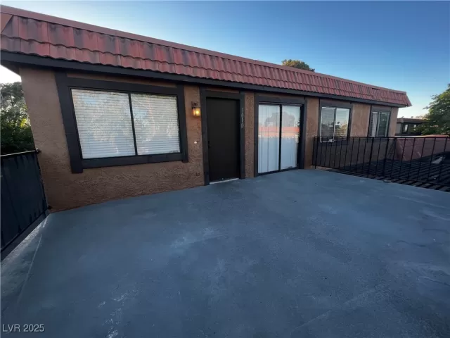 MLS: 2708201 Condo For Sale