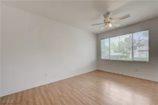 Photo #6: 2708247 Listing 