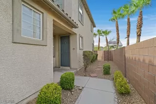 Photo #1: 2708252 Listing 