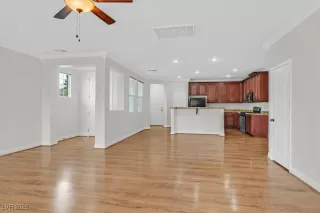 Photo #4: 2708252 Listing 