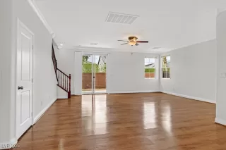 Photo #5: 2708252 Listing 