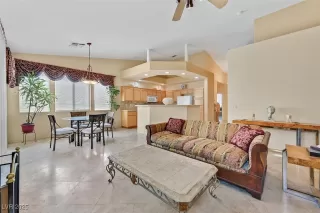 Photo #5: 2708255 Listing 