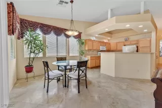 Photo #6: 2708255 Listing 