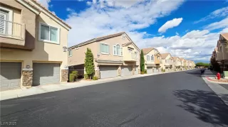 Photo #1: 2708263 Listing 