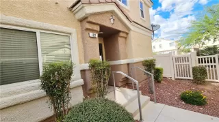 Photo #5: 2708263 Listing 