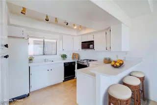 Photo #2: 2708271 Listing 