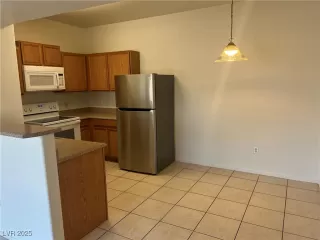 Photo #4: 2708315 Listing 