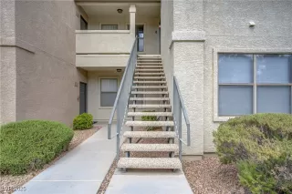 Photo #2: 2708325 Listing