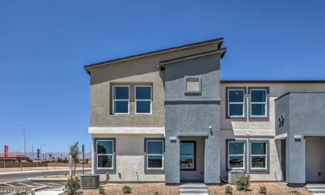 MLS: 2708341 Condo For Sale