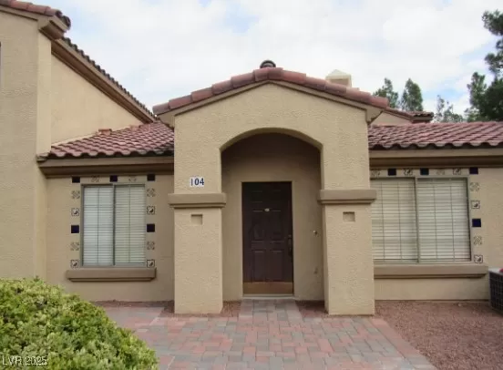 MLS: 2708400 Condo For Sale