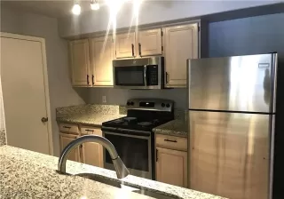 Photo #4: 2708454 Listing 