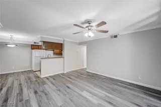 Photo #2: 2708492 Listing 