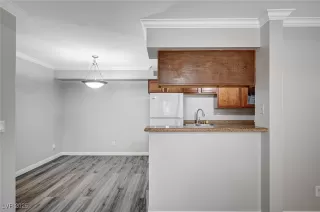 Photo #6: 2708492 Listing 