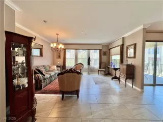 Photo #4: 2708520 Listing 