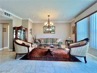 Photo #6: 2708520 Listing 