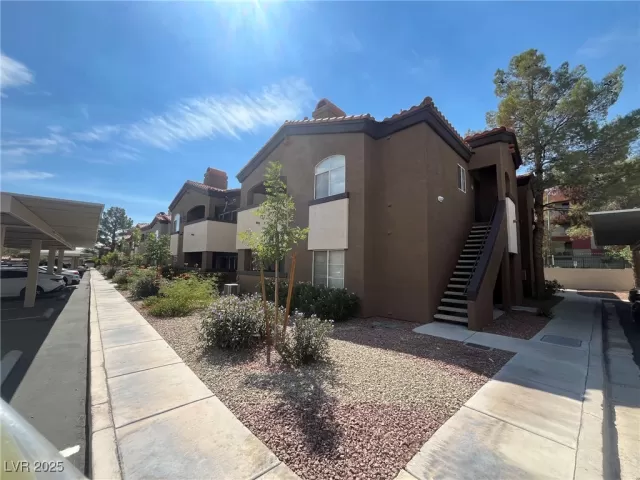 MLS: 2708551 Condo For Sale