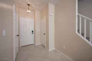 Photo #6: 2708566 Listing