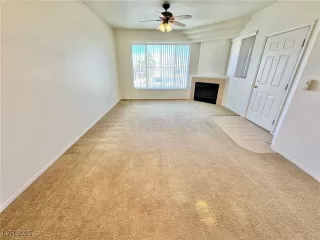 Photo #2: 2708572 Listing