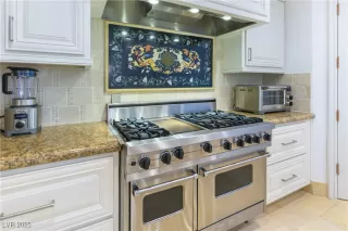 Photo #6: 2708574 Listing 