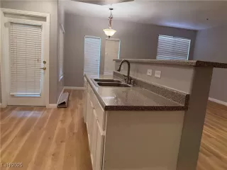 Photo #6: 2708592 Listing 