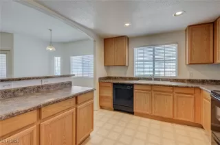 Photo #3: 2708601 Listing 