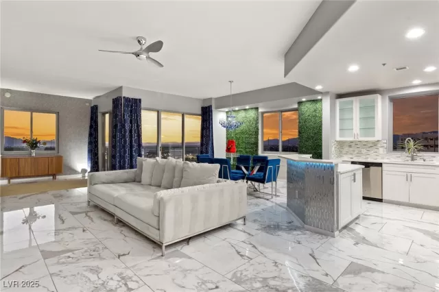 MLS: 2708609 Condo For Sale