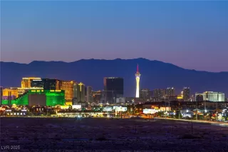 Photo #2: 2708609 Listing 