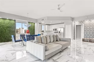 Photo #5: 2708609 Listing 