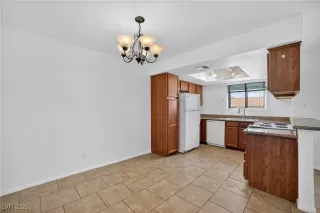 Photo #4: 2708622 Listing 