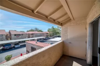 Photo #6: 2708622 Listing 